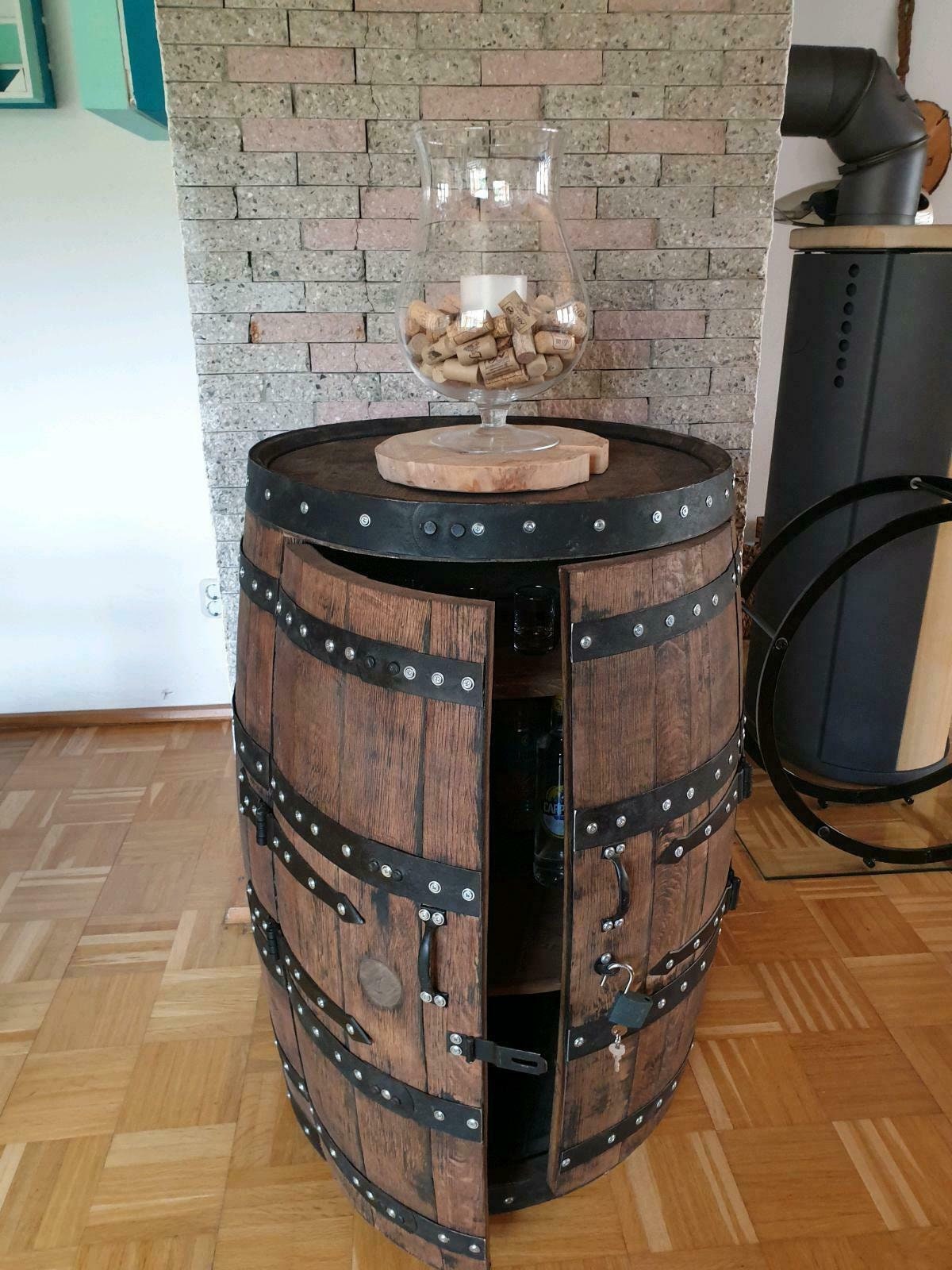 Gabinete de doble puerta con barril de whisky Gabinete de | Etsy