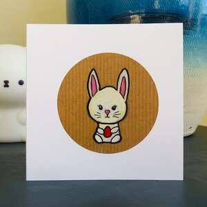 Coelhinho bebê, cartão pintado à mão, acrílico e tinta.