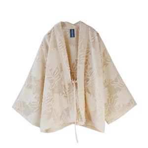 Japanese Beige Jacquard Women Haori Kimono Noragi Hanten Jacket | One Size | Comfortable Fit | Loungewear | Polyester | 3/4 Sleeves