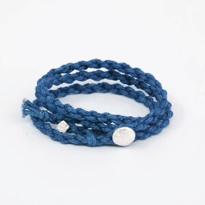 Japanese Handmade Organic Plant Dye Silver Buckle Three Loops Woven Bracelet Ramie Indigo Dye Tie Dye 50cm Unisex Thin Edition Mid Blue