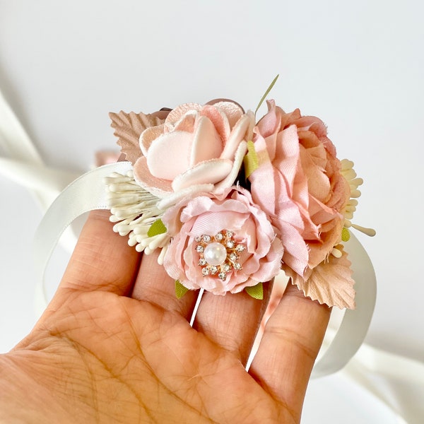 Wedding Corsages, Wrist Corsage, Wedding Corsage, Peach Corsage, Blush Corsage, Bridesmaids Corsage, Bridal Bracelets, Blush Boutonnière