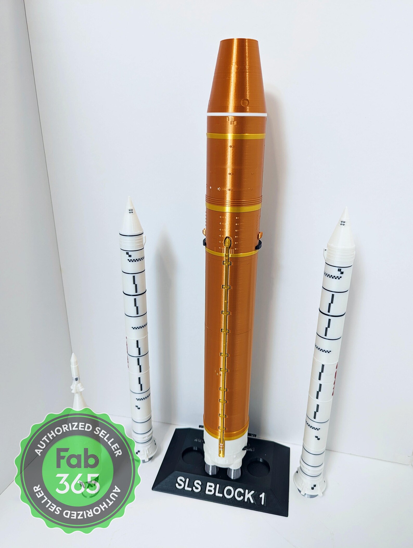 NASA SLS Artemis Space Launch System Block 1, Detailed Model 1:144 ...