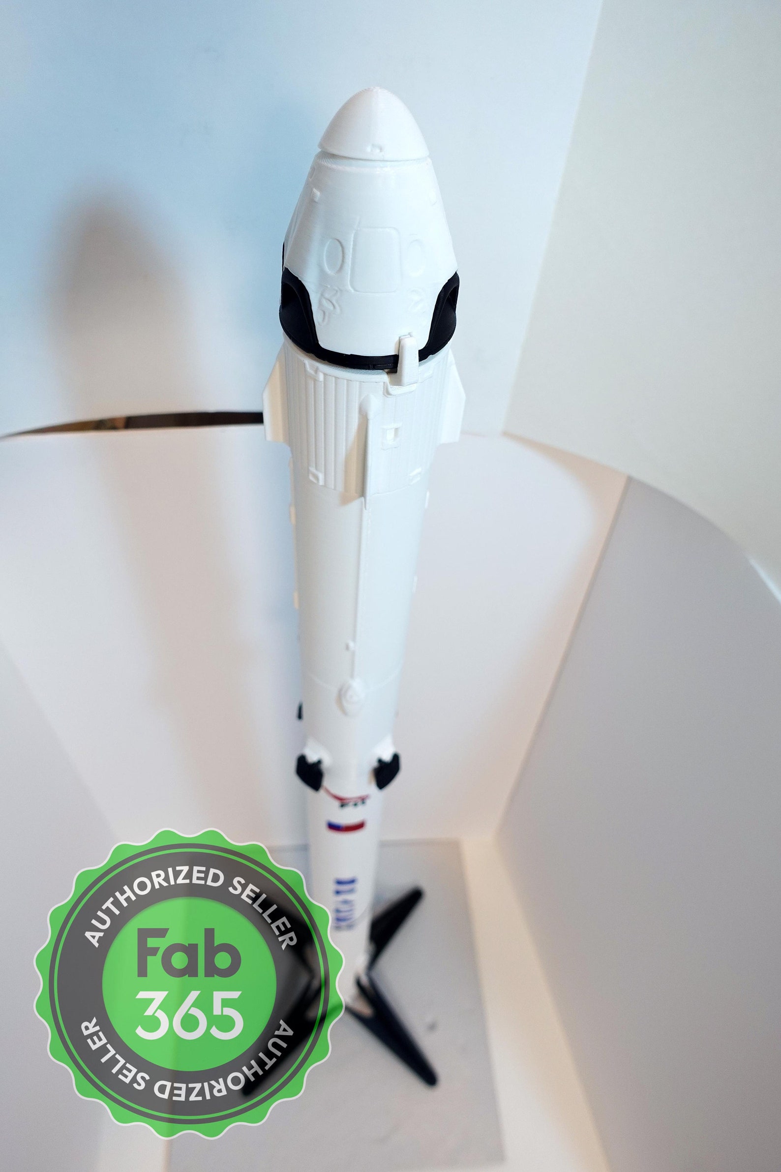 Detachable Toe Rockets Falcon 9 Rocket Detailed Model 42