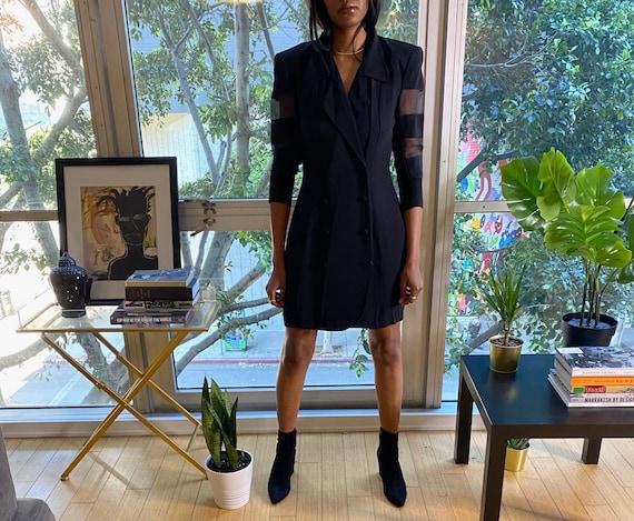 Vintage Classic Sheer Accented Black Long Jacket D