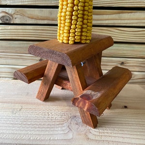 Squirrel Feeder Picnic Table mahogany