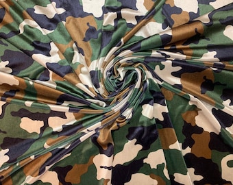 Stretch Samt Camouflage Stoff: Army Green Camo, Meterware
