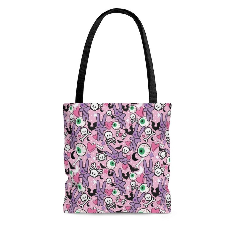 Pastel goth Tote Bag / halloween lindo dibujo animado oscuro espeluznante conejito globo ocular rockabilly / bolso lateral / estilo punk punk murciélagos calaveras imagen 6