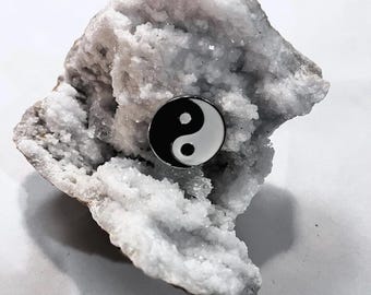 Yin Yang Pin- Sacred Balance