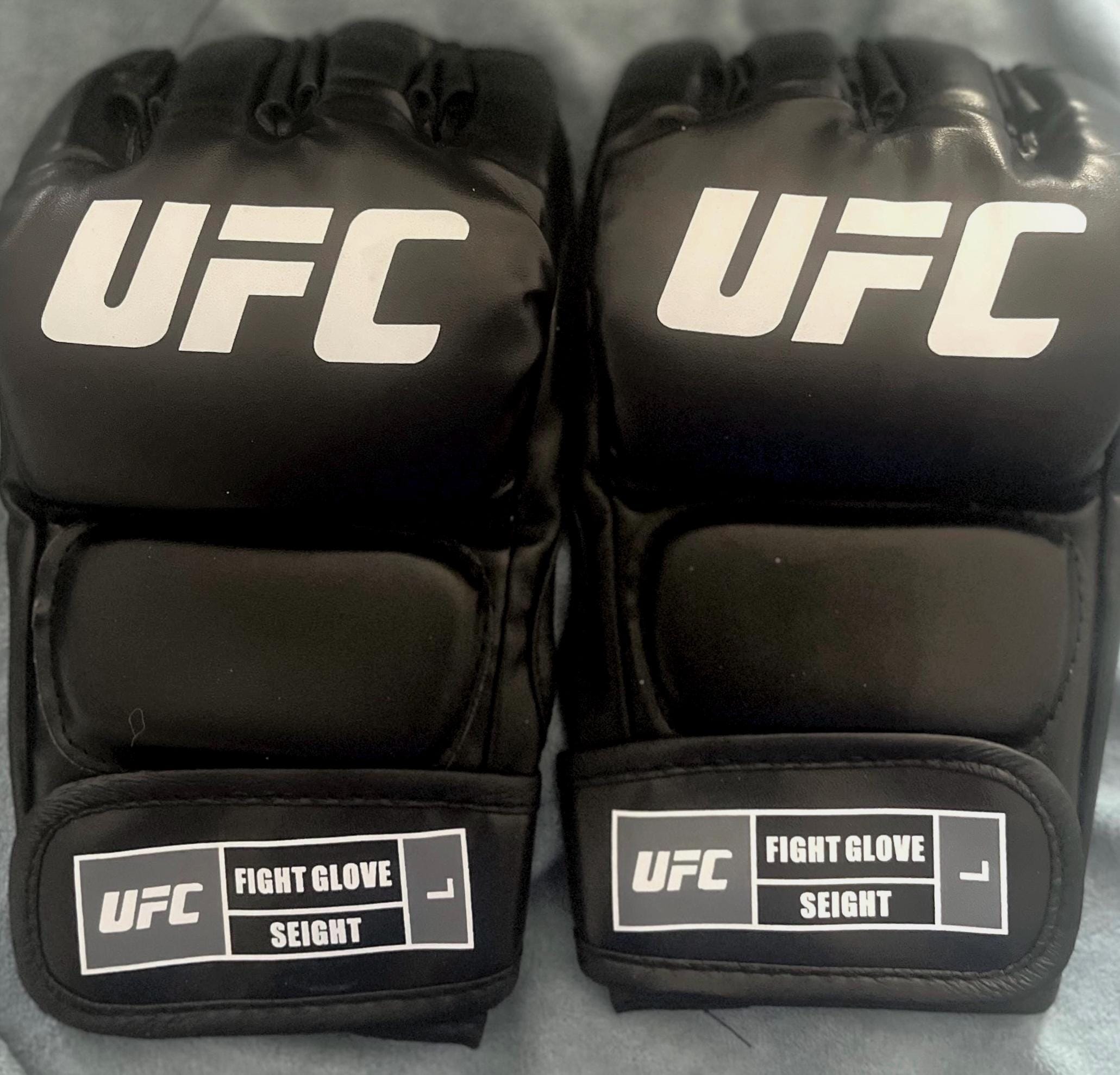 UFC ブラック レプリカグローブ ペア 新品 - Etsy 日本