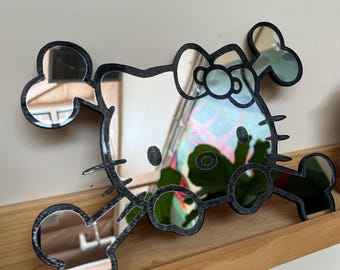 Espejo decorativo con gato y tibias cruzadas estilo Kawaii / Arte de pared acrílico / Decoración estética Y2K para habitaciones / Decoración gótica Kawaii / Decoración urbana para el hogar / Regalo para ella