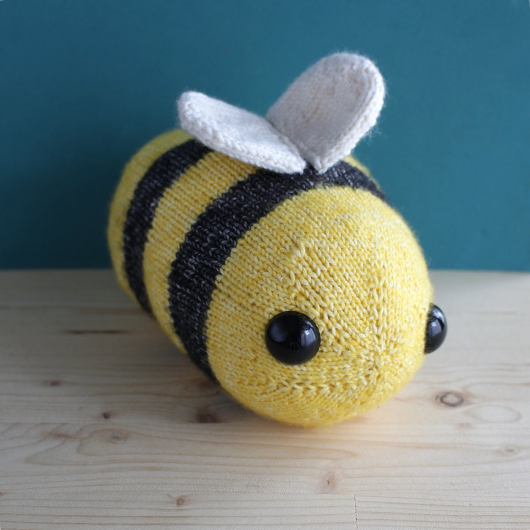 Carla the Bee - Amigurumi Bee - Knitting PDF Pattern - Etsy