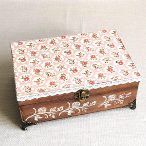 Wooden tea box personalized, 6 slots, tea lover gift, tea box vintage, tea bag organizer, kitchen storage box, jewelry box, valentine&#39;s day