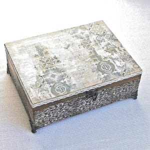 Boîte à bijoux en bois élégante, boîte à bijoux de style vintage, organisateur avec compartiments, boîte-cadeau personnalisée pour femme, boîte à souvenirs, boîte à souvenirs