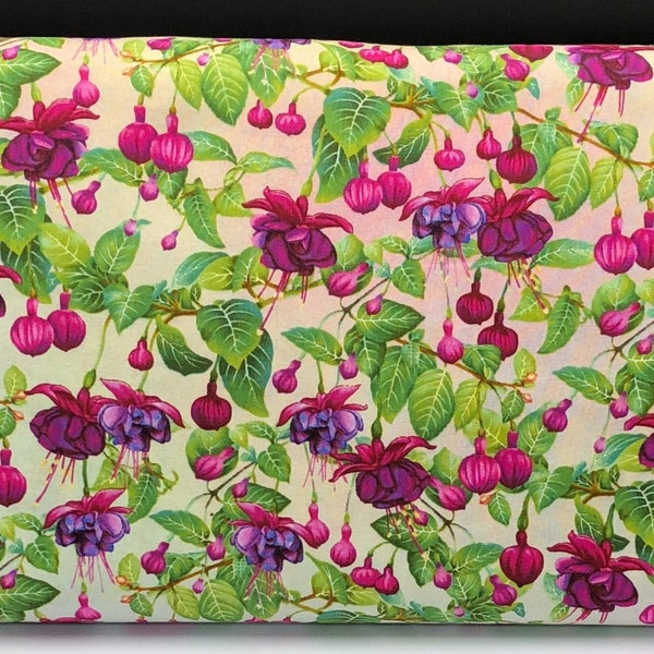 Floral Fabric / 100% Quilter Cotton / Fuchsia Flowers 2653-10 Pastel / Gossamer Garden / Fabric by Henry Glass / 44" wide