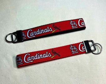 NewLightGifts Personalized St Louis Cardinals Keychain Tag - Retro Key Tag - Custom Engraved - Fan Name - Baseball Coach Gift - Licensed MLB Key Ring