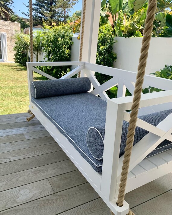 Porch daybed 2024