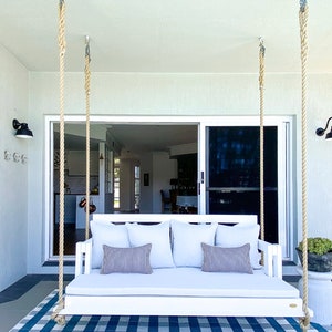 Flip- Back Outdoor Hanging Daybed/ Porch Swing