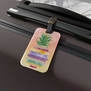Gepäckanhänger - Personalisierter Acryl Kofferanhänger + Lederband - Herausnehmbare Adresskarte - Reiseutensil und Geschenk - Tropische Ananas
