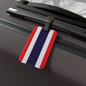 Étiquette de bagage personnalisée - Étiquette de bagage en acrylique avec bracelet en cuir - Carte d’adresse amovible - Essentiel de voyage - Étiquette de sac drapeau de la Thaïlande