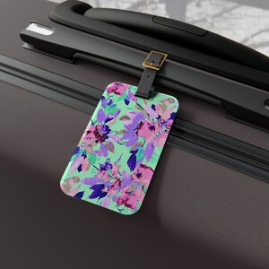 Étiquette de bagage personnalisée - Étiquette de bagage en acrylique avec lanière en cuir - Carte de visite amovible - Essentiels de voyage - Numéro de bagage - Floral bleu