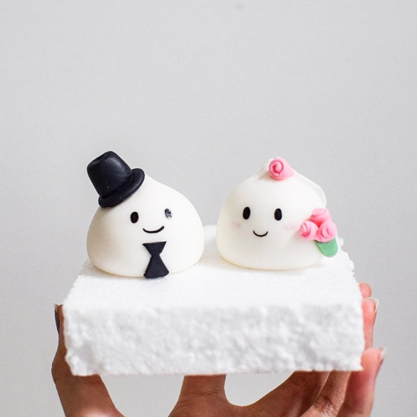 Cute Bride & Groom Dumpling Wedding Cake Topper