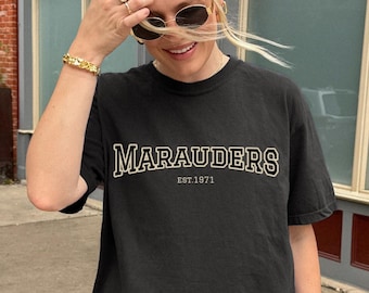 Retro The Marauders Padfoot Comfort Colors shirt,  Wizard School Vintage tee, Fandom Booktok Bookish merch, Dark Academia reader clothing