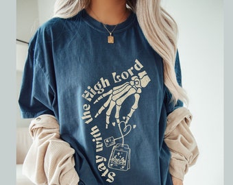 Suriel Tea Co ACOTAR Comfort Colors shirt, Suriel's Tearoom Licensed SJM booktok merch, Feyre & Rhysand Bat Boys tee Night court Velaris top