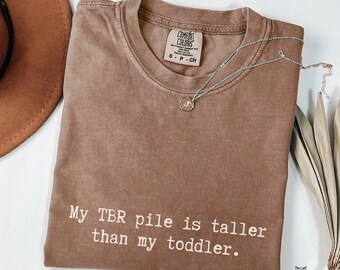 Bookish mama reading shirt book toddler mom Comfort Colors tee booktrovert t-shirt book lover gifts for women mothers day birthday wife gift