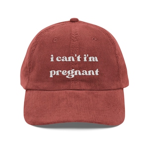 Bonnet en velours côtelé Je ne suis pas enceinte, cadeau de grossesse amusant, bonnet de femme enceinte, chapeau de douche de bébé, chapeau brodé drôle de citation de maman enceinte