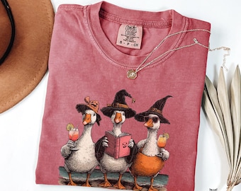 Vintage Summerween goose Comfort Colors shirt Summer reading Witchy Book Club bookish girly summerween social club party Halloween Beach tee