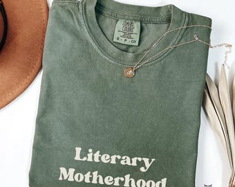 Bookish mama reading shirt book mom Comfort Colors tee booktrovert t-shirt bookish apparel book lover gifts for women mothers day wife gift