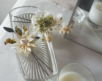 White wedding floral hair piece, classic hair piece, floral hair pins, pride hair clip