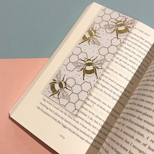 Bumblebee Bookmark, Honeycomb Print, Foil Bookmark, Gold Foil, Bee Design, Save The Bees, Book Lover, Gifts for Readers