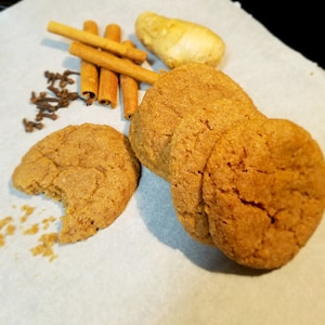 Keto chewy ginger &quot;molasses&quot; spice cookies, low carb, sugar free, 1.9 g net carb per cookie, diabetic friendly