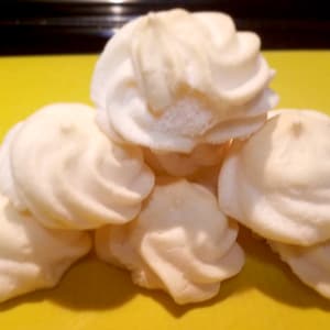 Keto Meringue Cookies, 0.1g Net Carb, 12 Cookies. Sugar Free, Low Carb