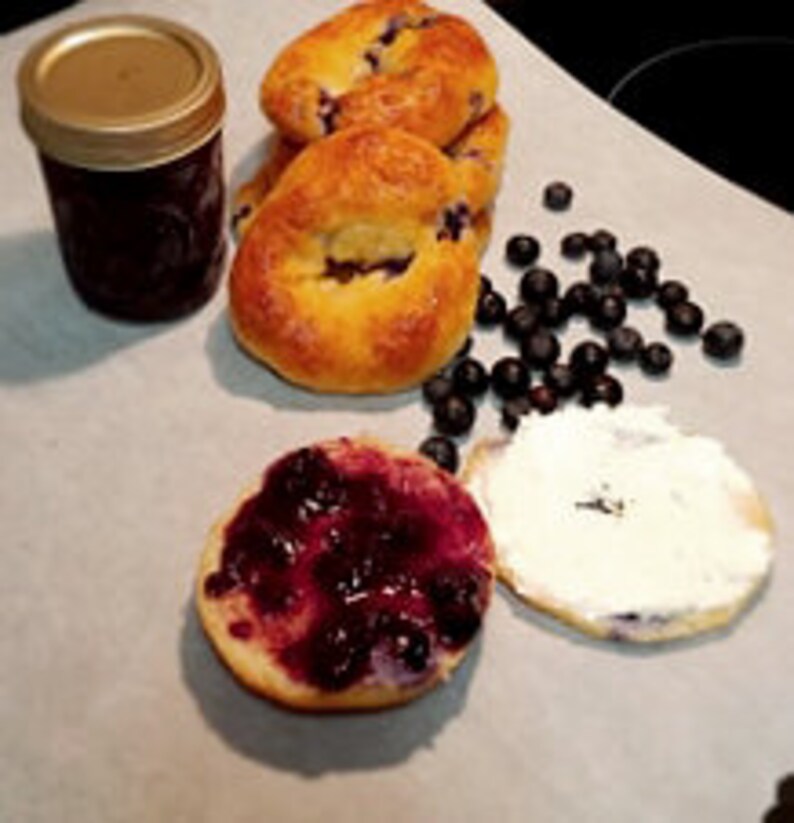 Keto blueberry bagels low carb sugar free 5g of net carbs Etsy