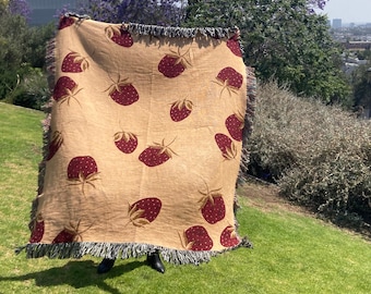 Strawberry Picnic Blanket, Strawberry Tapestry, Yellow Home Decor, Strawberry Woven Throw, Strawberry decor, Retro Home Decor, Cottage Art