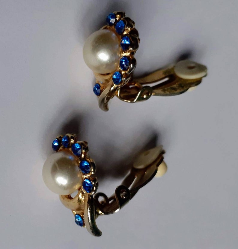 gift woman classic MOTHERS DAY a gift free Pearl earrings new bridesmaid gift perfect condition
