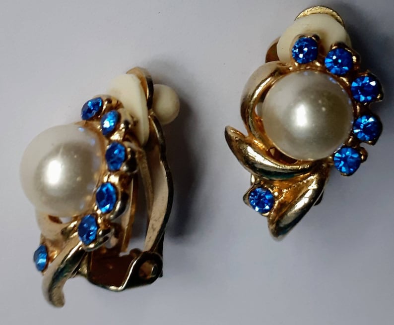 gift woman classic MOTHERS DAY a gift free Pearl earrings new bridesmaid gift perfect condition