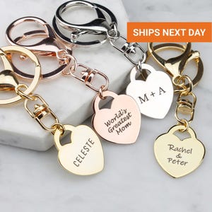 Custom Heart Keychain: Engraved Gift for Mom, Grandma, Girlfriend, EFKC-26