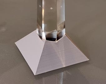 Small Pyramid, Vogel Crystal Holder V1 – Plastic (Crystal NOT supplied)