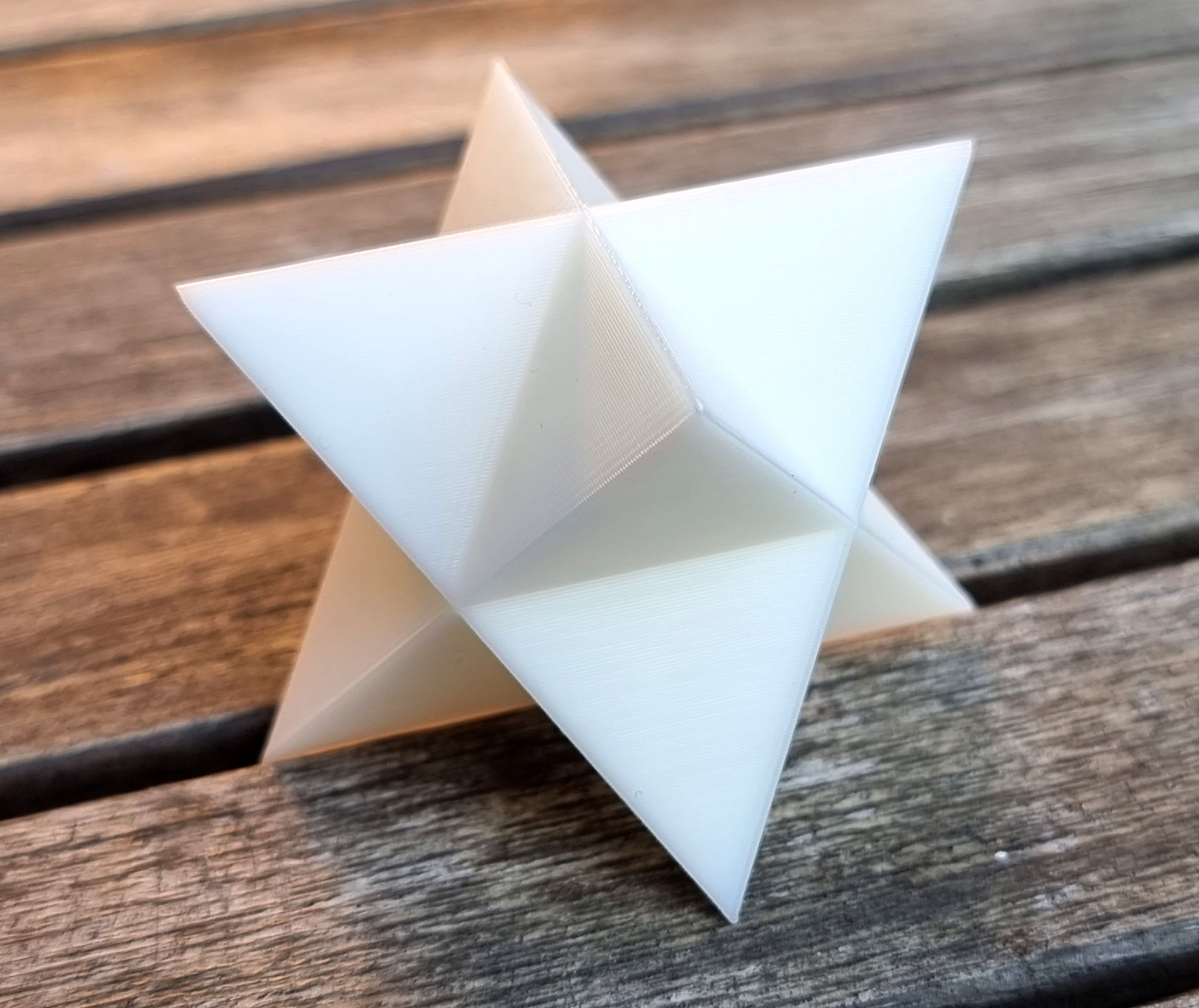 Merkaba 7 cm, Géométrie Sacrée 3D, Solide avec Cire Abeille