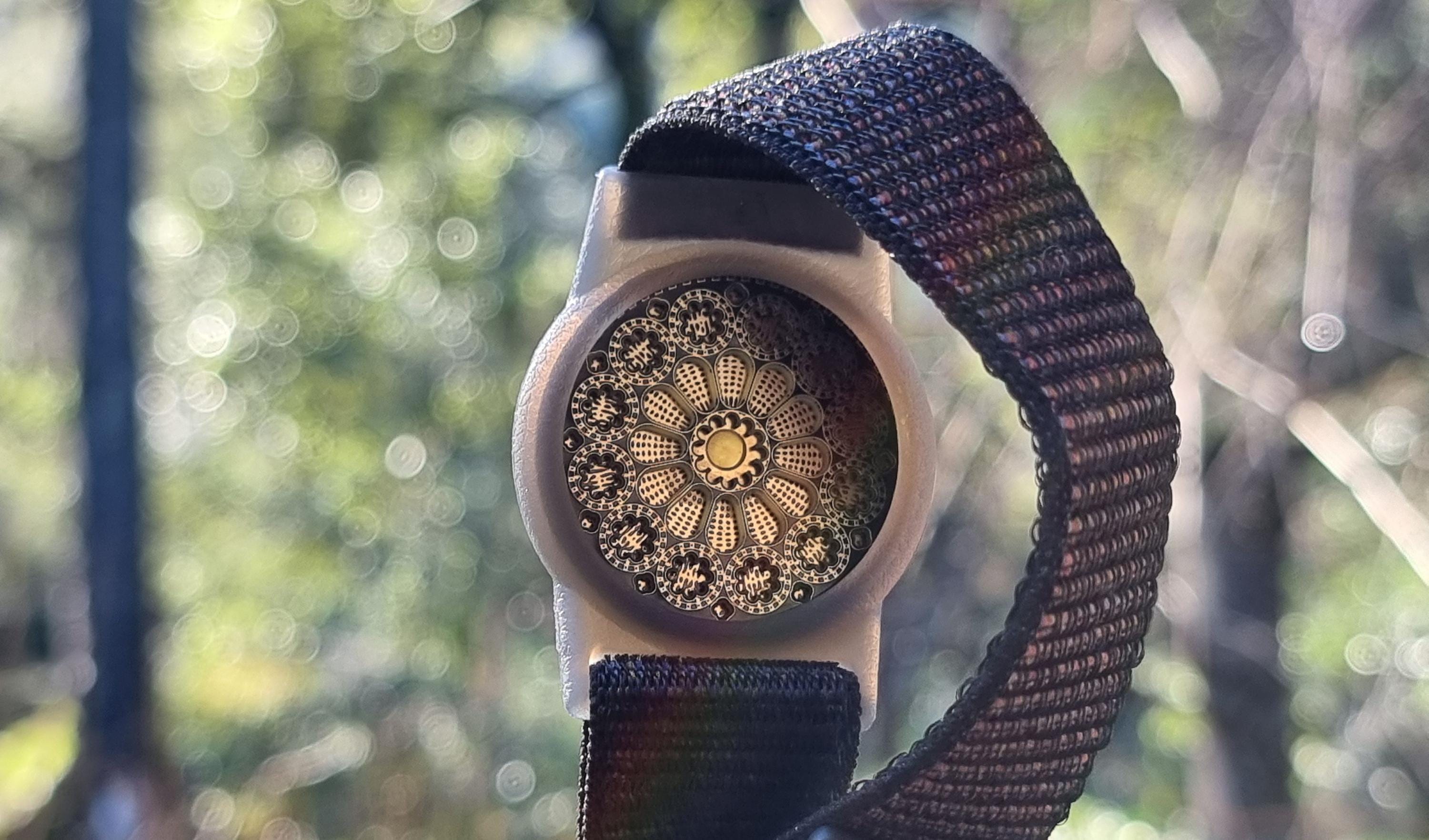 Customizable triple bracelet, Rose window of Chartres Cathedral with resonant cavities
