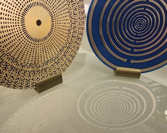 2 angled stands for 10cm scalar wave energy records - present, orient and mix your records (without discs)