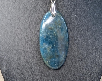 blue apatite natural stone pendant