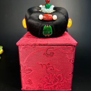 Small Jokdu-ri, traditional hat, Jokdu-ri, traditional Korean hat.
