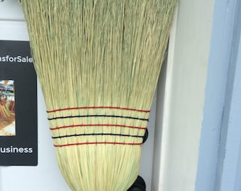 Traditional Barn broom: outdoor sweeping