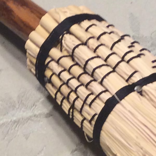 Handgefertigter Besen Aus Broomcorn – Traditioneller Feuerplatzbesen, Für Drinnen & Draußen