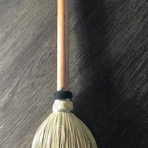 Natural Oak Wood Handle Kid Size Broom 100% broom corn new