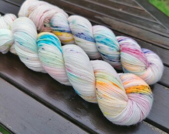 MARSHMALLOW HEAVEN - Hand dyed yarn - Merino/nylon Blend - 2ply Sock Weight - High Twist - 100g/425m - Gift for knitter or crocheter